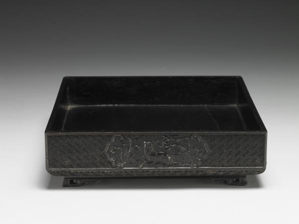 紫檀雕開光駿馬圖盤