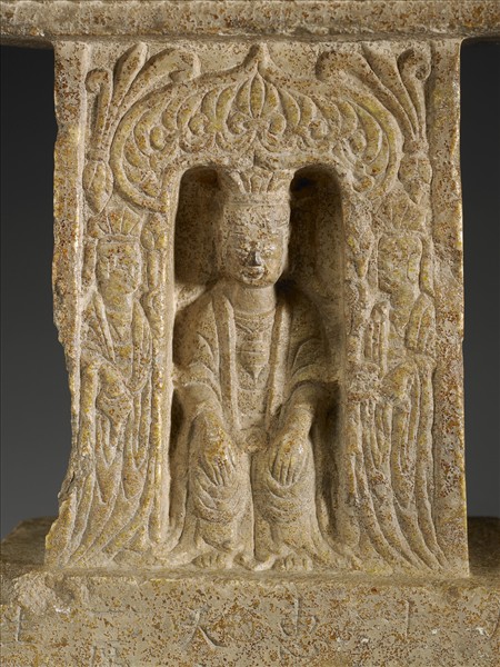 黃花石坐佛四面龕像