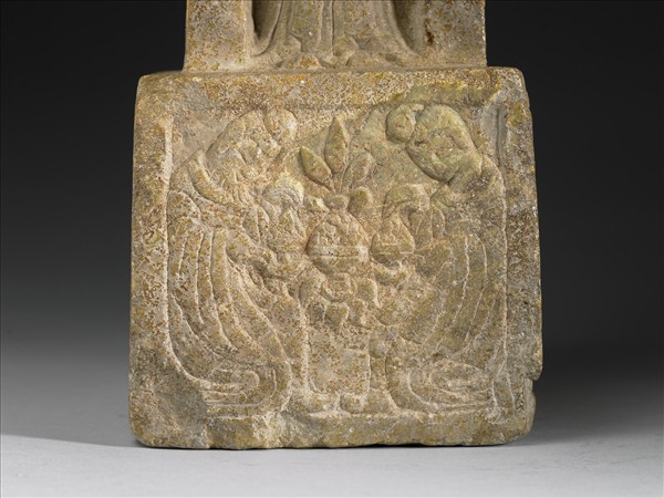 黃花石坐佛四面龕像