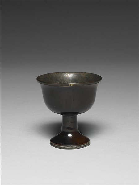 黑漆高足杯