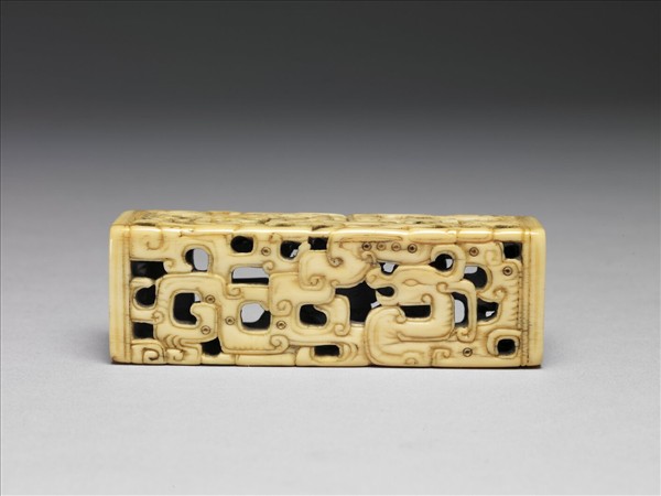 象牙雕鏤空龍紋墨床