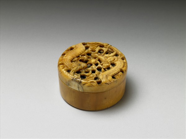 象牙雕雙龍戲珠紋圓盒