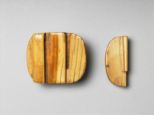 象牙雕龍紋帶版