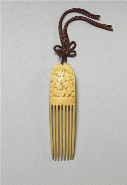 牙雕福壽紋鬚梳