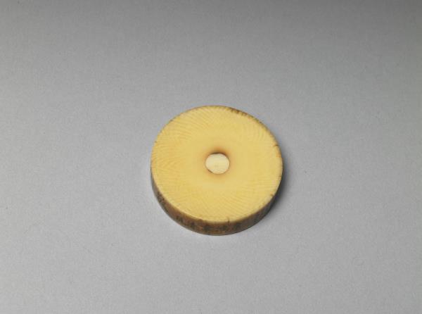 「李鴻章清玩」款象牙鼻煙碟