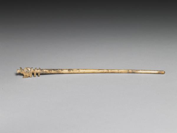象牙雕鳥首笄