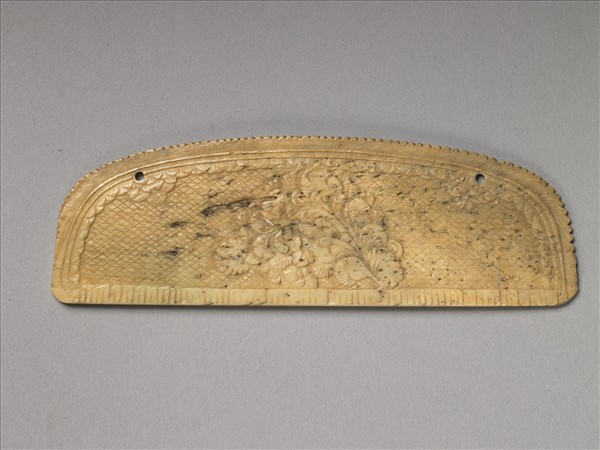 牙雕花鳥紋梳柄