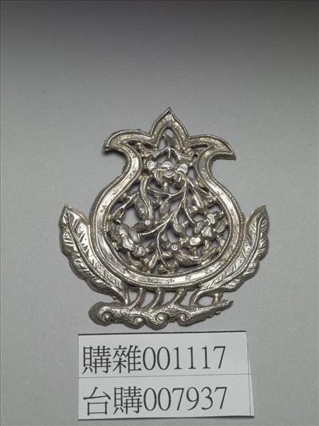 銀銅合金鏤空花鳥飾件
