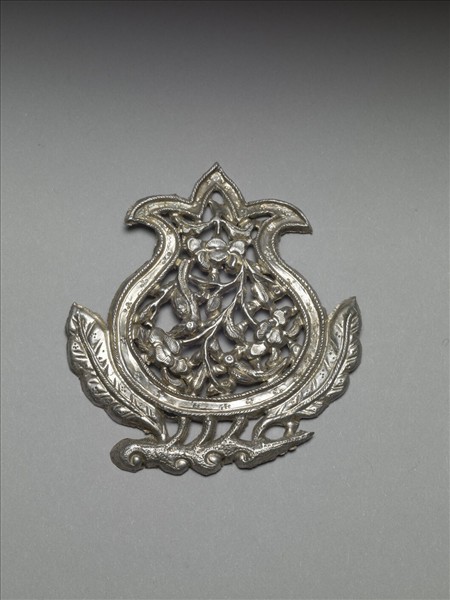 銀銅合金鏤空花鳥飾件