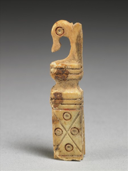 骨雕填紅彩圈點紋嵌件