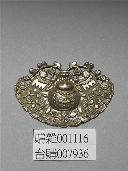 銀銅合金鏤空蝙蝠花卉飾件