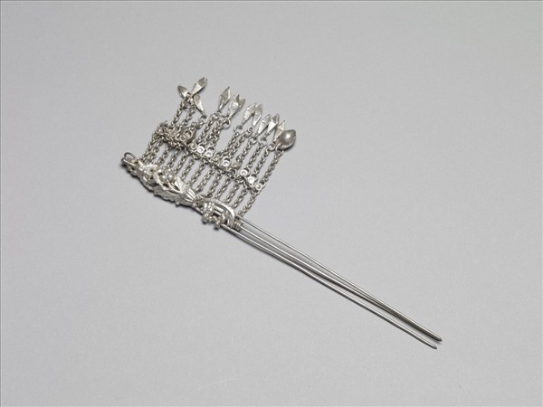 銀銅合金花蝶步搖