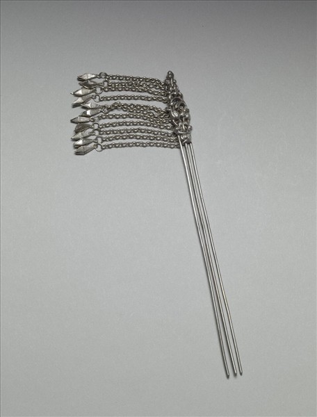 銀銅合金花蝶步搖