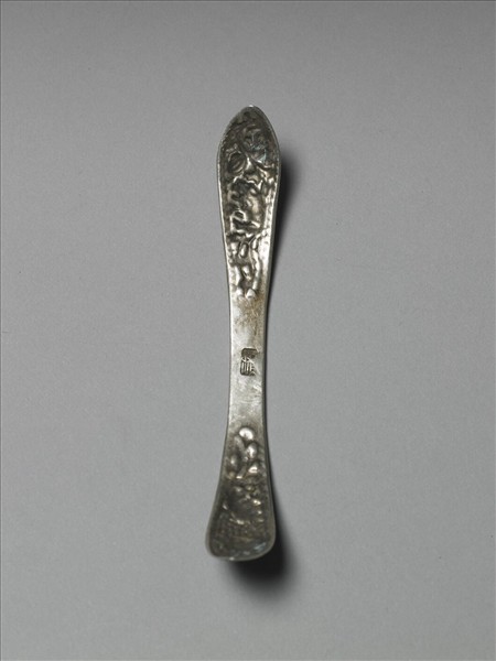 銀銅合獸紋扁簪