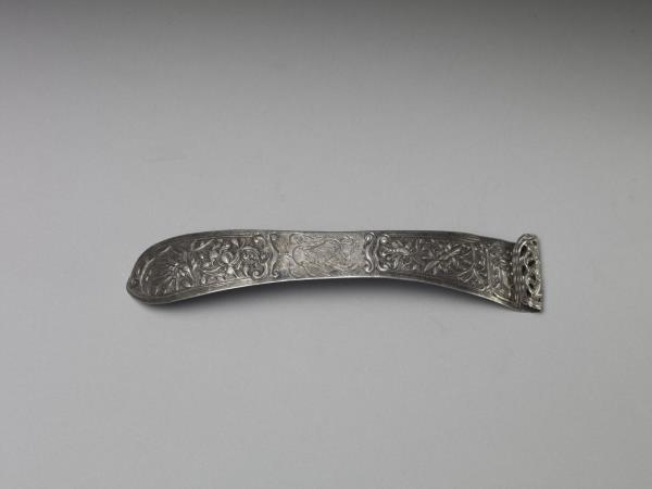 銀銅合金花蝶扁方