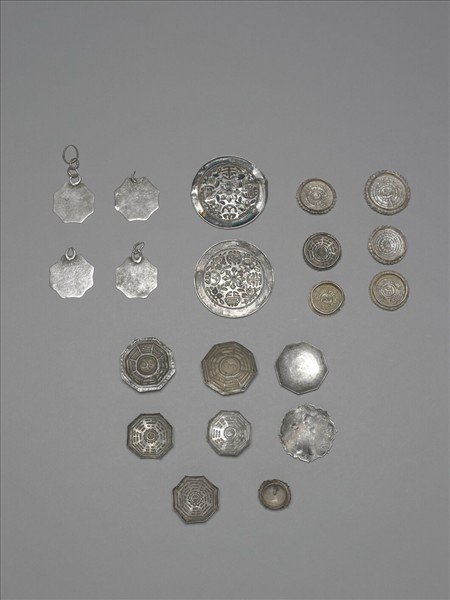 銀銅合金圓形嵌飾