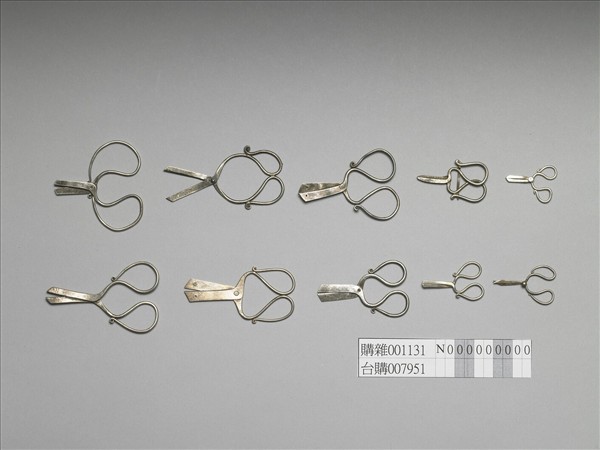 銀銅合金剪刀形飾件