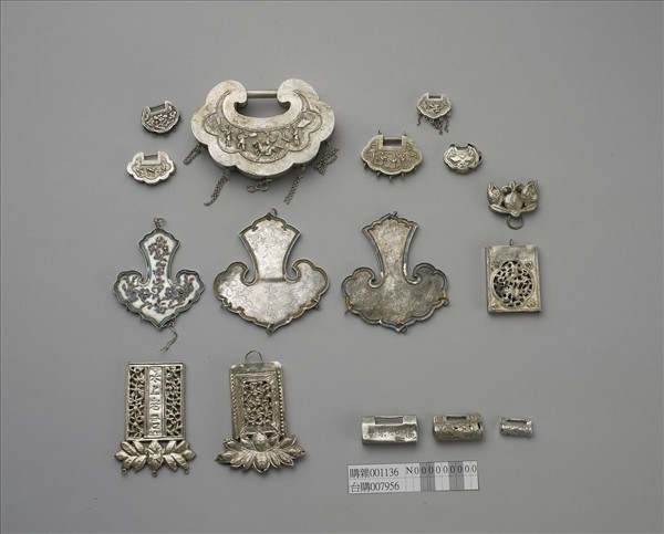 銀銅合金鎖片飾件