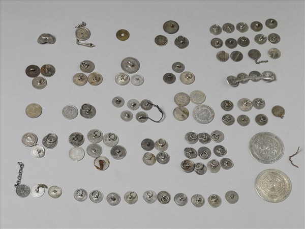 銀銅合金錢幣式飾件