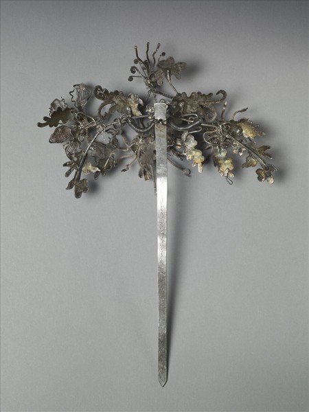 銀銅合金內填琺瑯花蝶簪