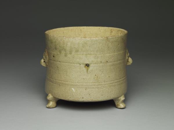 越南高溫灰釉三足奩