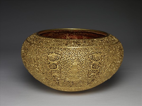 鐵鍍金玲瓏缽盂