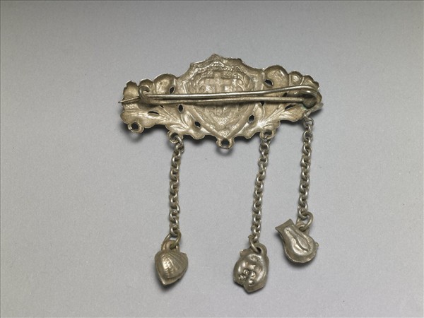 銀銅合金盾牌別針