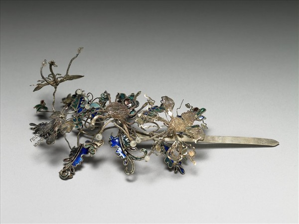 銀銅合金內填琺瑯花蝶簪