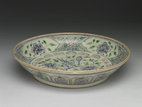 15-16世紀 越南紅綠彩孔雀紋盤