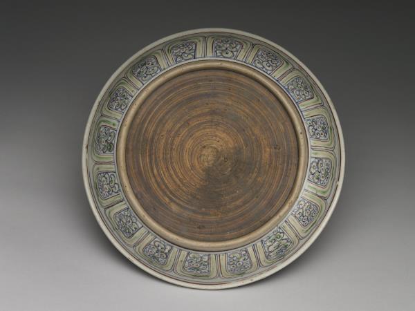 15-16世紀 越南紅綠彩孔雀紋盤