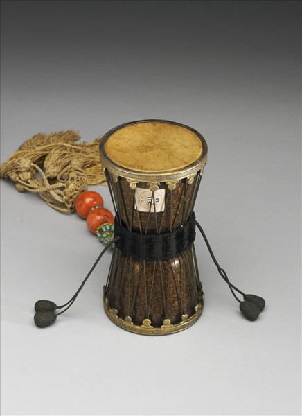 描金漆手鼓