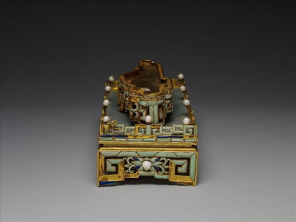 嵌松石珍珠金座