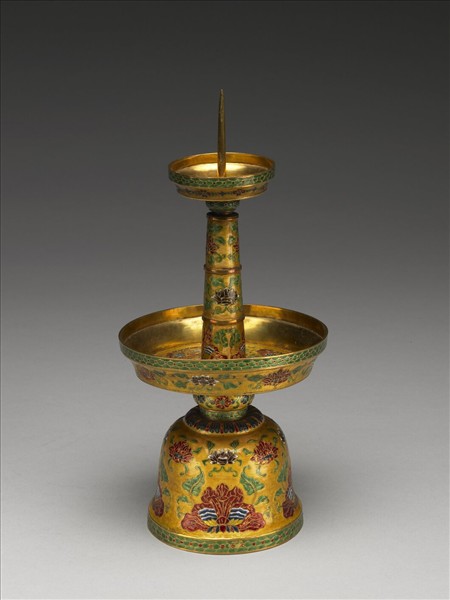 金胎內填琺瑯番蓮紋燭台（五供）