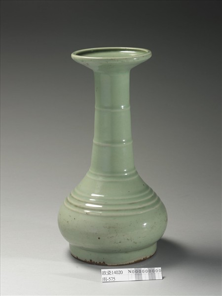 龍泉窯 青瓷盤口弦紋長頸瓶