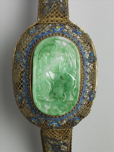 鍍金纍絲鑲翠玉太平有象銀如意