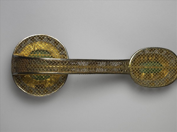 鍍金纍絲鑲翠玉太平有象銀如意