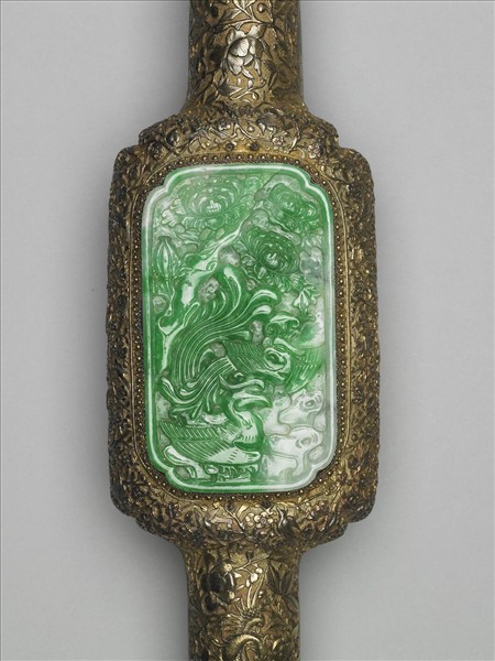 鍍金鐫刻花鳥鑲三翠銀如意