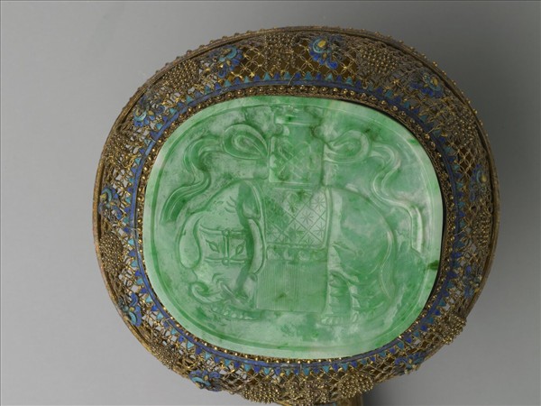 鍍金纍絲鑲翠玉太平有象銀如意