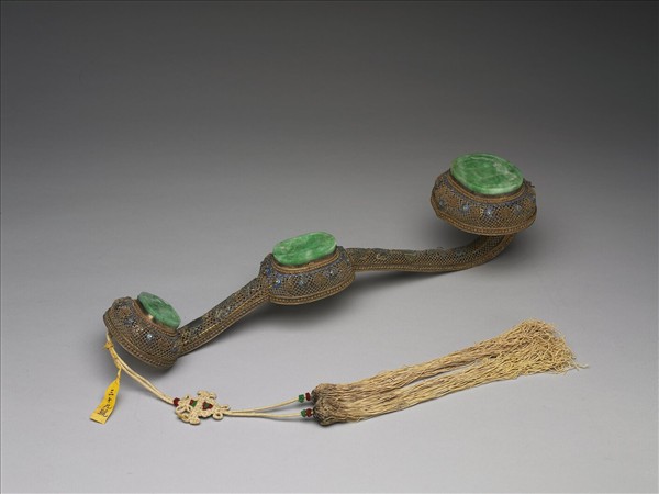 鍍金銀絲嵌翡翠如意