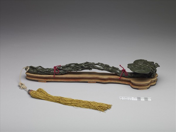 玉松梅靈芝如意