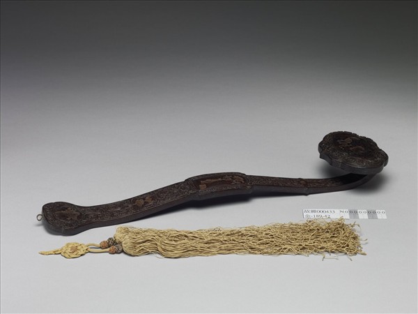 紫檀木雕嵌寶石如意