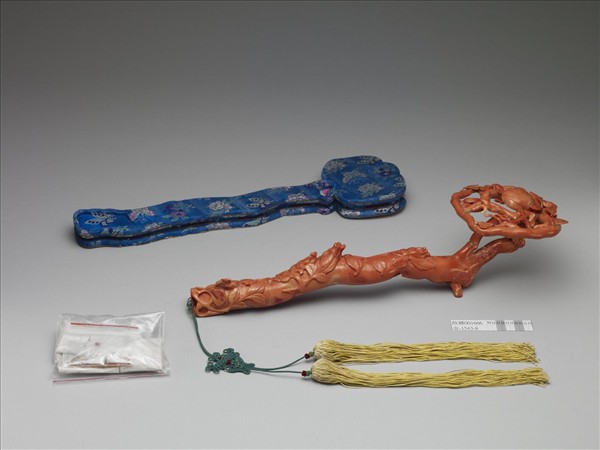 珊瑚雕福壽如意