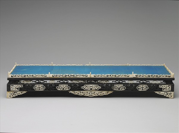 嵌象牙如意木座