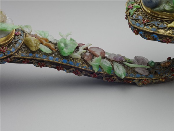 嵌寶石銀鑲金木胎如意