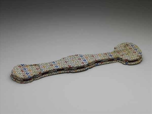 嵌寶石銀鑲金木胎如意