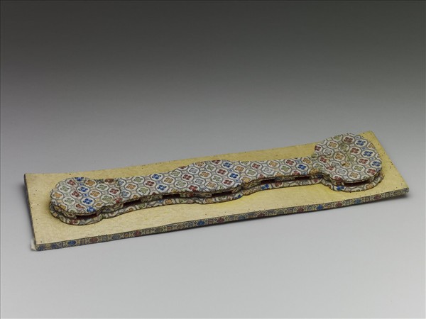 嵌寶石銀鑲金木胎如意