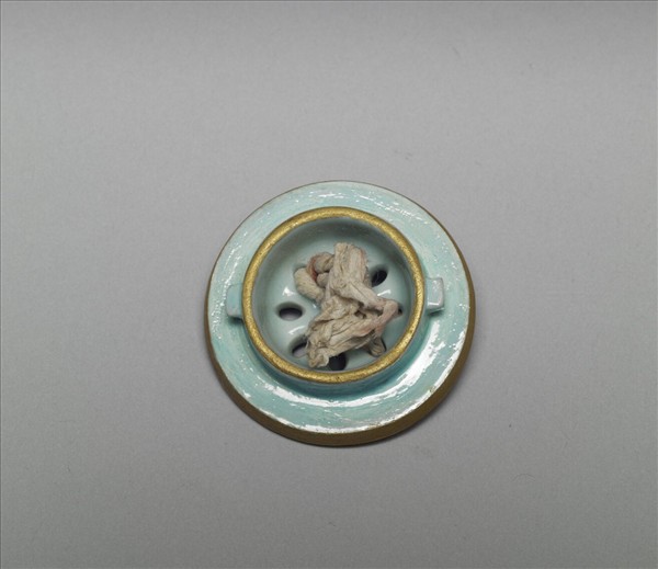 粉彩黃地福慶紋冠架