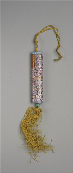 粉彩粉紅地纏枝花卉紋牙籤筒