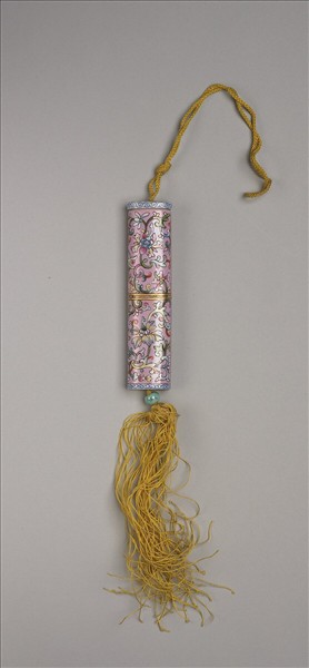 粉彩粉紅地纏枝花卉紋牙籤筒