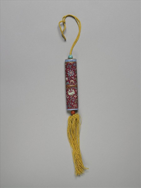 粉彩紅地番蓮紋牙籤筒